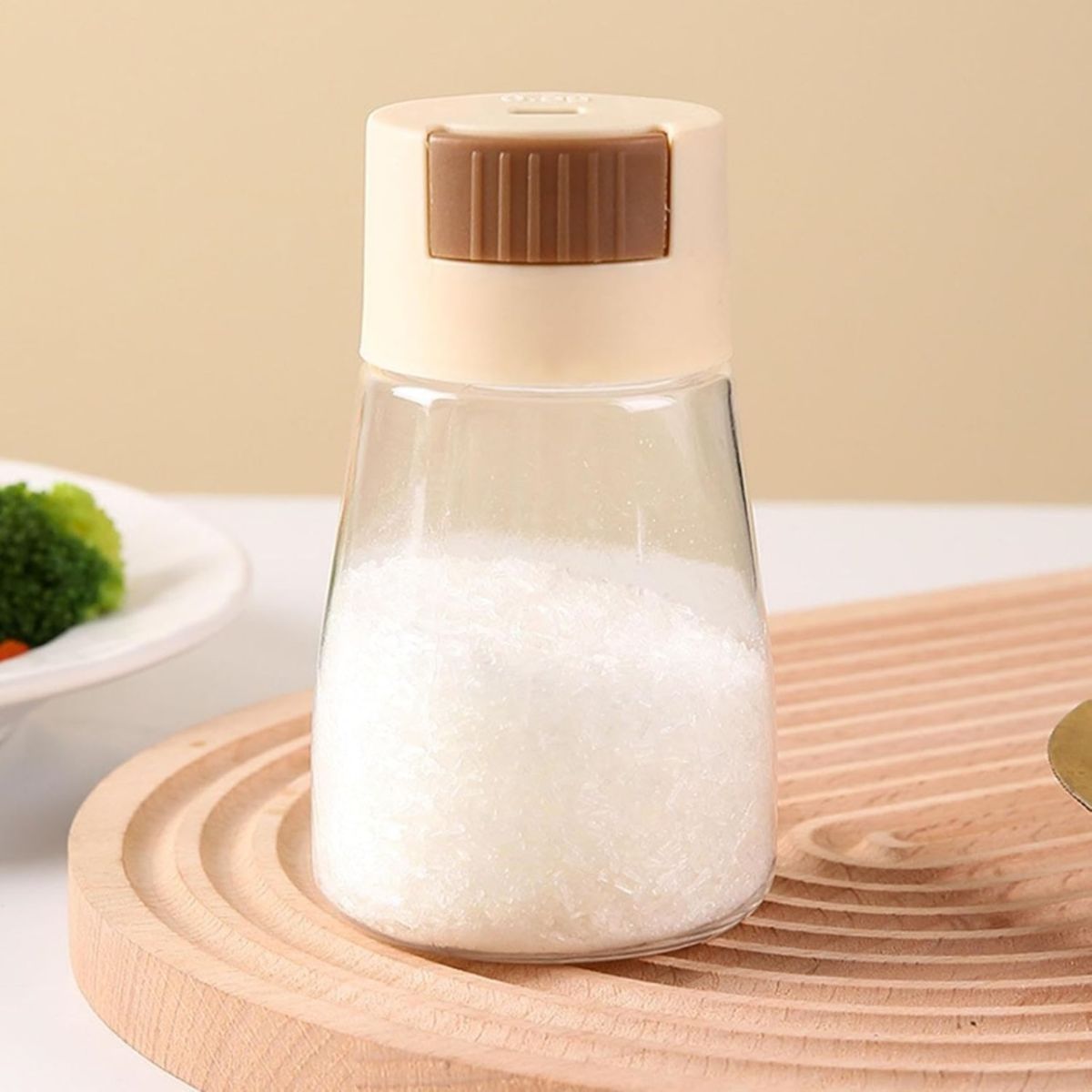 Measurable Control Spice Bottle –Spice Jar with Press Control Cap | Kitchen Sealed Quantitative Spice Dispenser | Spice jar (Random Color) View Gallery - Pakistan