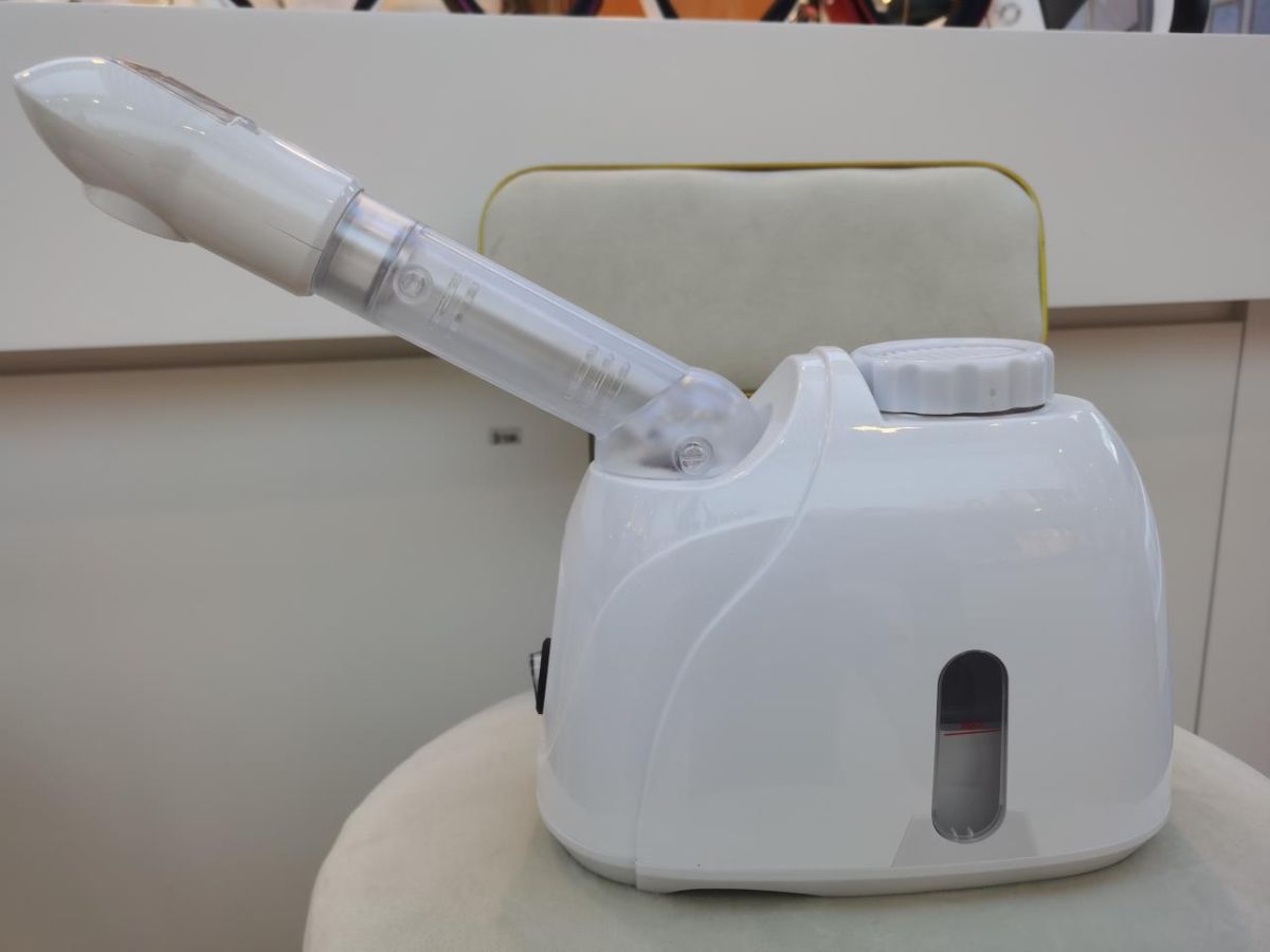 Facial Steamer Warm Mist Humidifier for Face Deep Cleaning Vaporizer Sprayer Salon Home Spa Skin Care Whitening View Gallery - Pakistan