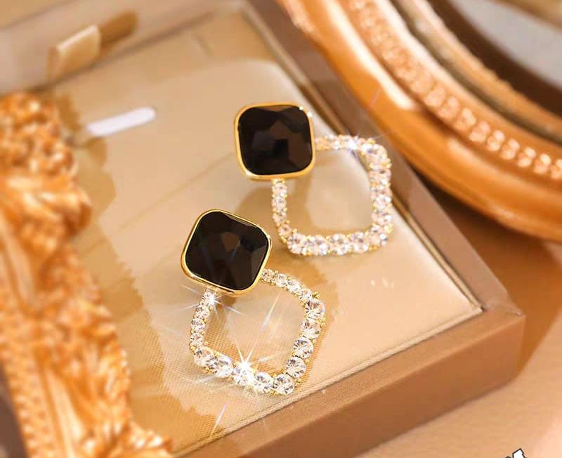 Zircon Korean Black Shiny Earing resin rhombus earrings earrings jewelry fashion for women View Gallery - Pakistan