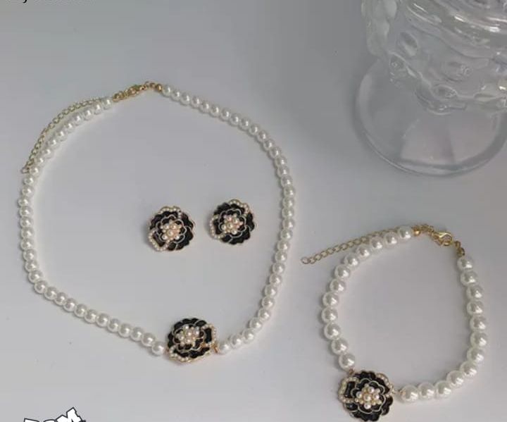 Elegant Flower Design Pearl Stone Set  / Necklace/ Earrings /Braclet   For Women Jewelry View Gallery - Pakistan