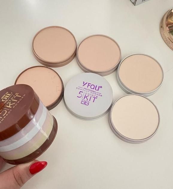 Pack Of 01 - 5 in 1 | Multi-Shade Face Powder Palette with Mirror | Compact Makeup Kit for All Skin Tones | Natural Finish &amp; Easy Blending View Gallery - Pakistan