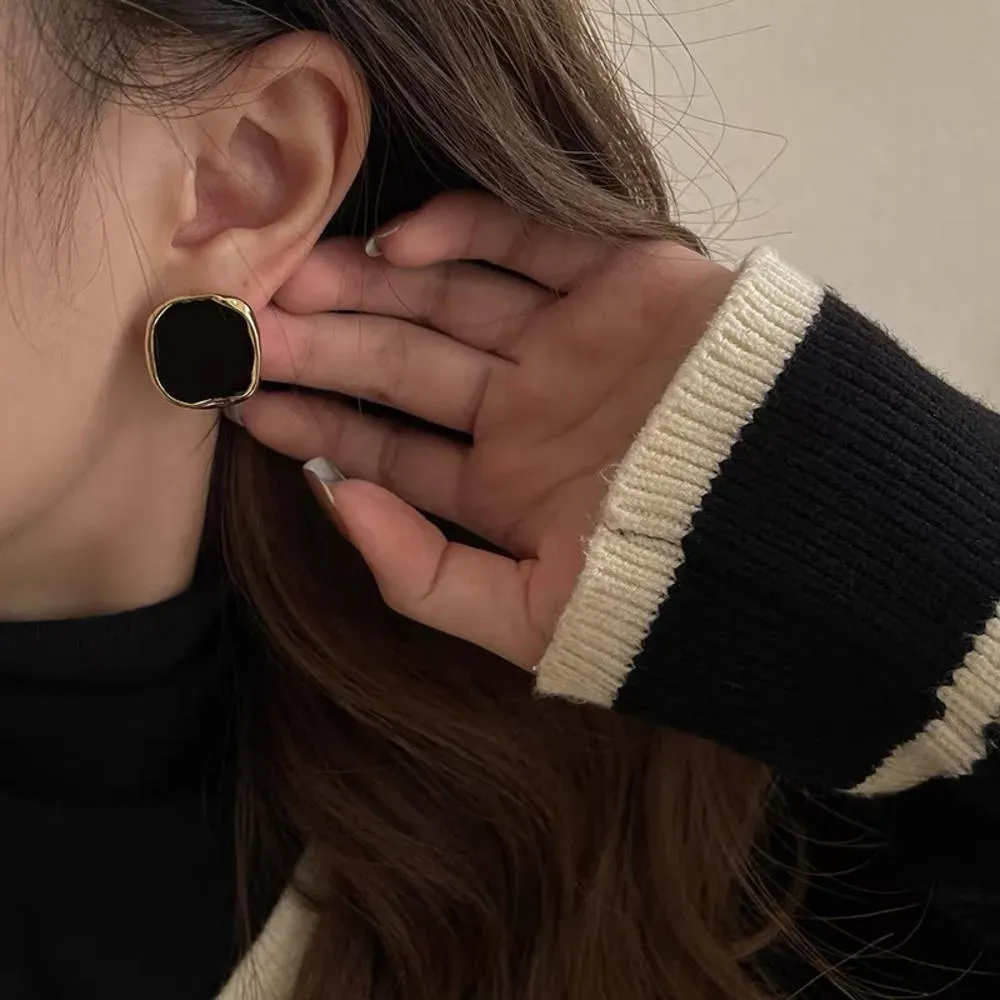 French Square Earrings Elegant Metallic Personalized Irregular Square Earrings Vintage Geometric Studs for Party Gifts Women's Accessories Stylish