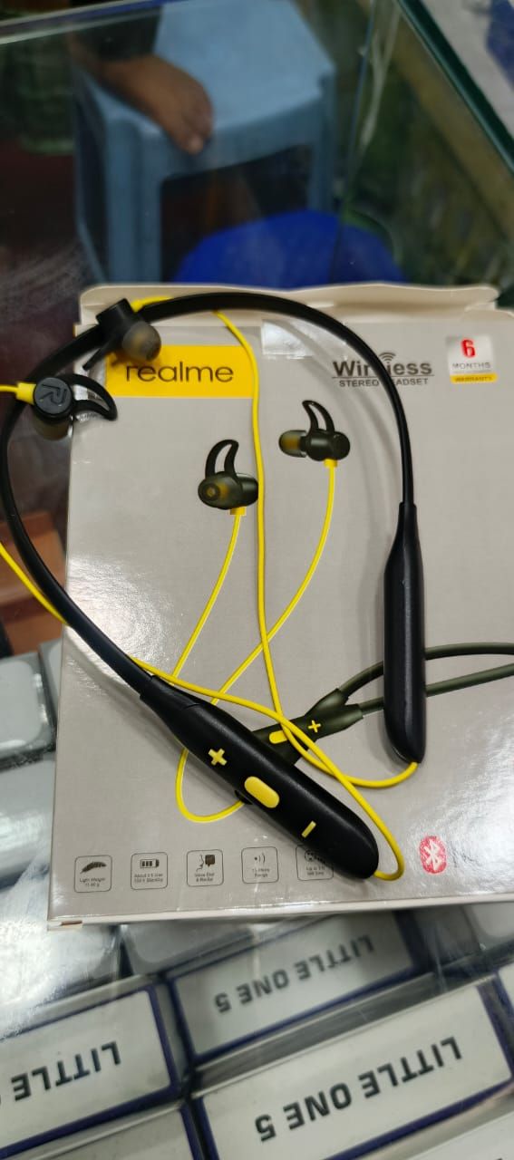 Realme Wireless Stereo Neckband Headset – Bluetooth 5.0 | Deep Bass, Long Battery, Sweatproof Earphones (Copy) View Gallery - Pakistan