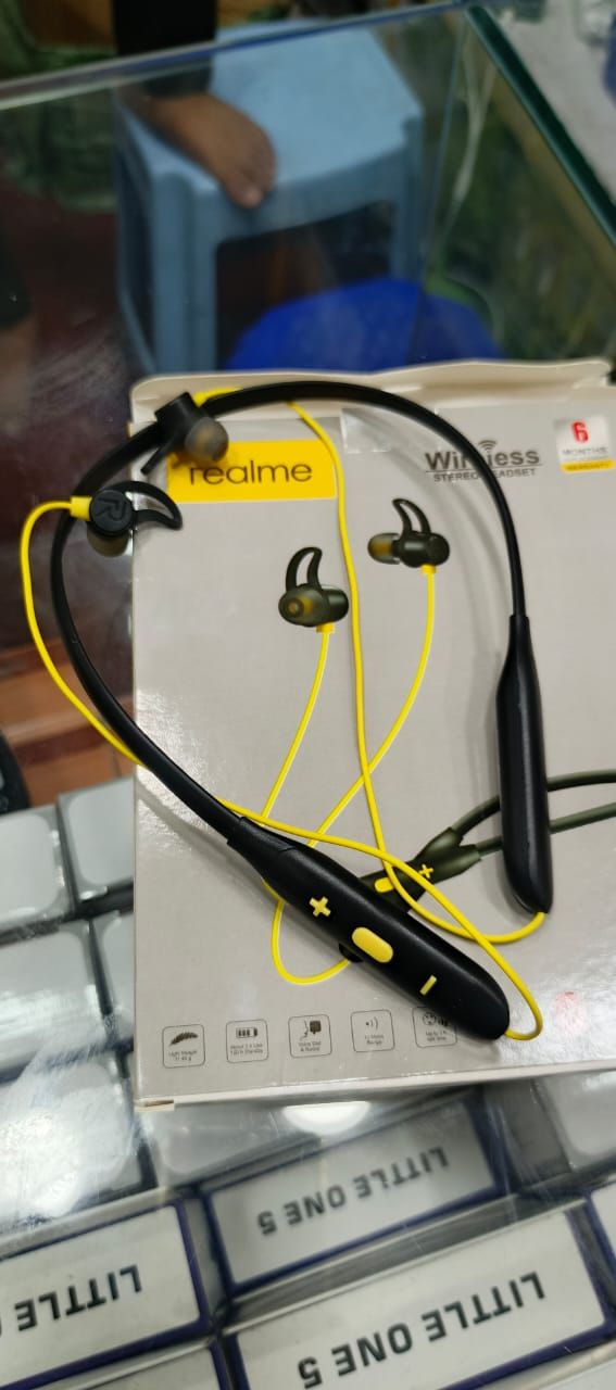 Realme Wireless Stereo Neckband Headset – Bluetooth 5.0 | Deep Bass, Long Battery, Sweatproof Earphones (Copy) View Gallery - Pakistan