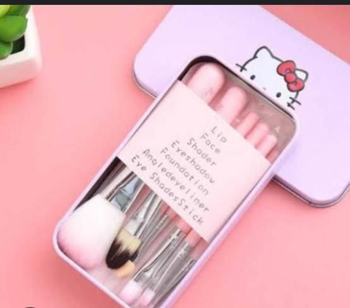 07 PCs Kitty Style Brushes  Makeup Brush Set | Complete Brush Kit for Professional and Beginner (Pink Color) View Gallery - Pakistan