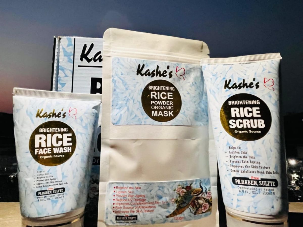 Kashe's Rice Extract Bright Glow Kit ( Rice Face Wash + Rice Scrub + Rice Mask ) View Gallery - Pakistan
