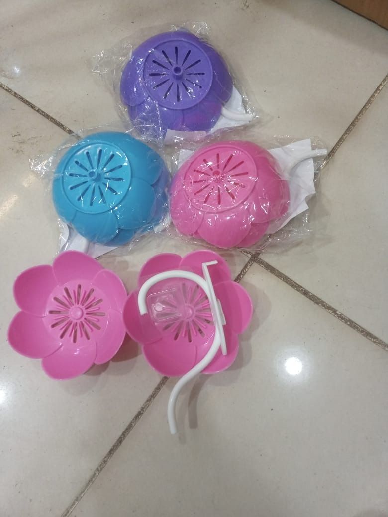 Wall Mounted Double Layer Lotus Flower Shaped Soap Holder (random color) View Gallery - Pakistan