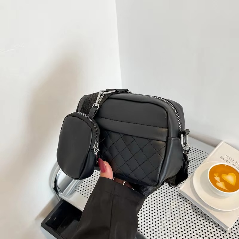 Stylish Girl's Convertible Crossbody Bag - Fashion Handbags for Ladies PU Leather Polyester Waterproof Shoulder Bags With Change Purse Trending Travel Crossbody Bag - 1 Pc, Black PU Leather View Gallery - Pakistan