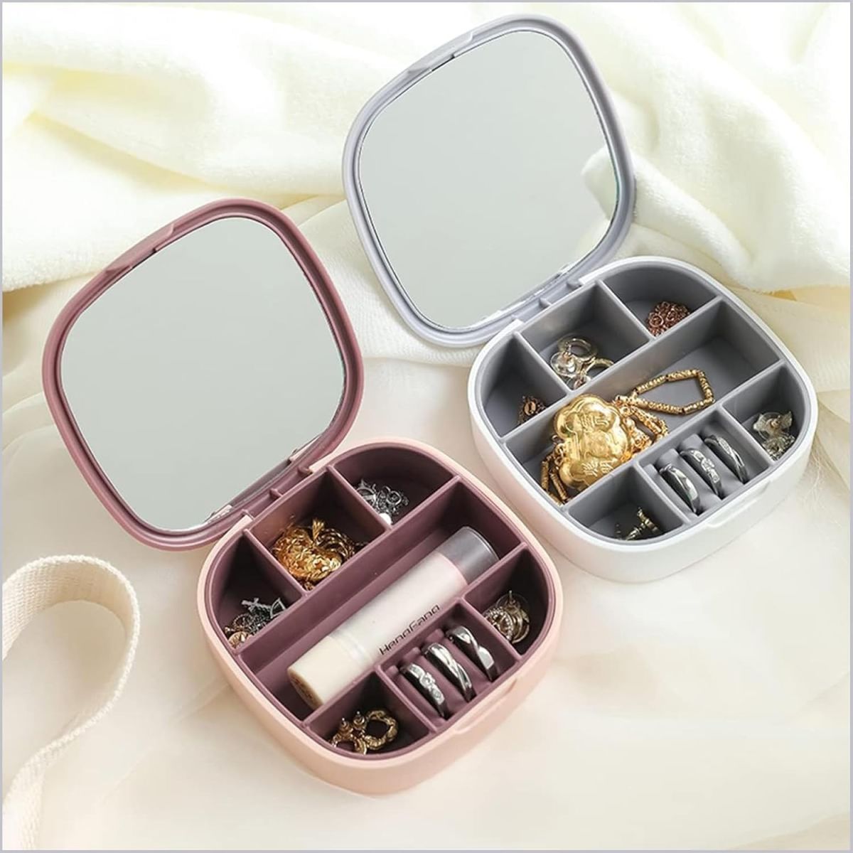 Small Jewellery Box, Jewellery Box, Portable Jewellery Box, Girls' Earrings, Cut Necklace Box, Can Be Placed in the Bag of the Bag at Home (Pink Or Silver Colors) (Random Colors) View Gallery - Pakistan