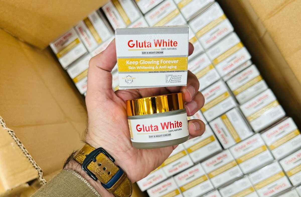 Gluta White Extreme Stronger Light Up And Anti-Aging Day &amp; Night Cream | 50gram View Gallery - Pakistan