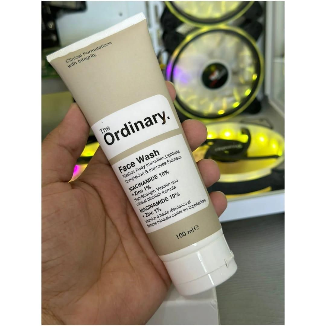 2 in 1 Skin Care Deal | The Ordinary Face Wash Azelaic Acid Suspension 10% &amp; Niacinamide Serum View Gallery - Pakistan