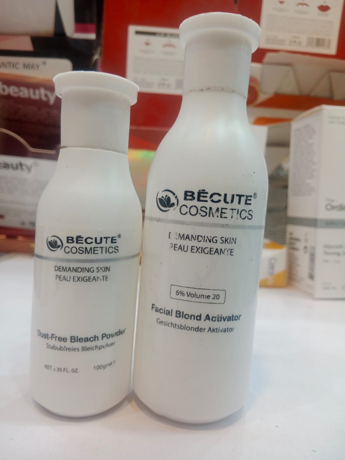 Becute skin polish set - Becute Bleach Powder &amp; Facial Blonde Activator View Gallery - Pakistan