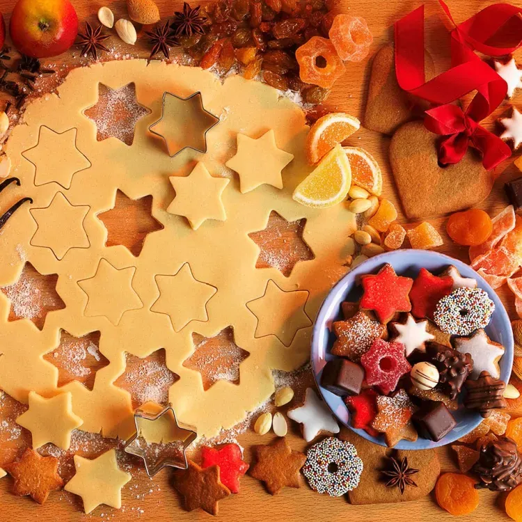12-Piece Stainless Steel Cookie Cutter Set – DIY Baking Molds in Star, Heart &amp; Various Shapes – Multi-Purpose Kitchen Tools for Cookies, Cakes, Fried Eggs &amp; More View Gallery - Pakistan