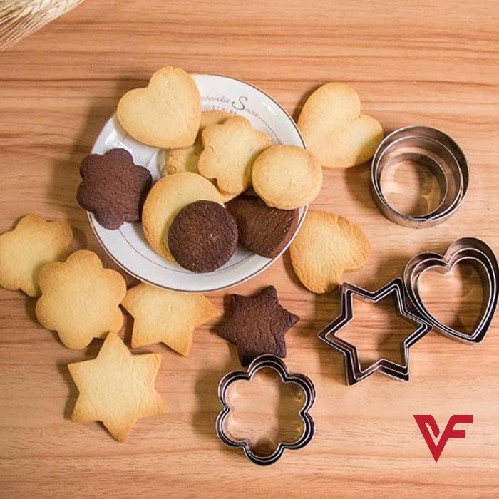 12-Piece Stainless Steel Cookie Cutter Set – DIY Baking Molds in Star, Heart &amp; Various Shapes – Multi-Purpose Kitchen Tools for Cookies, Cakes, Fried Eggs &amp; More View Gallery - Pakistan