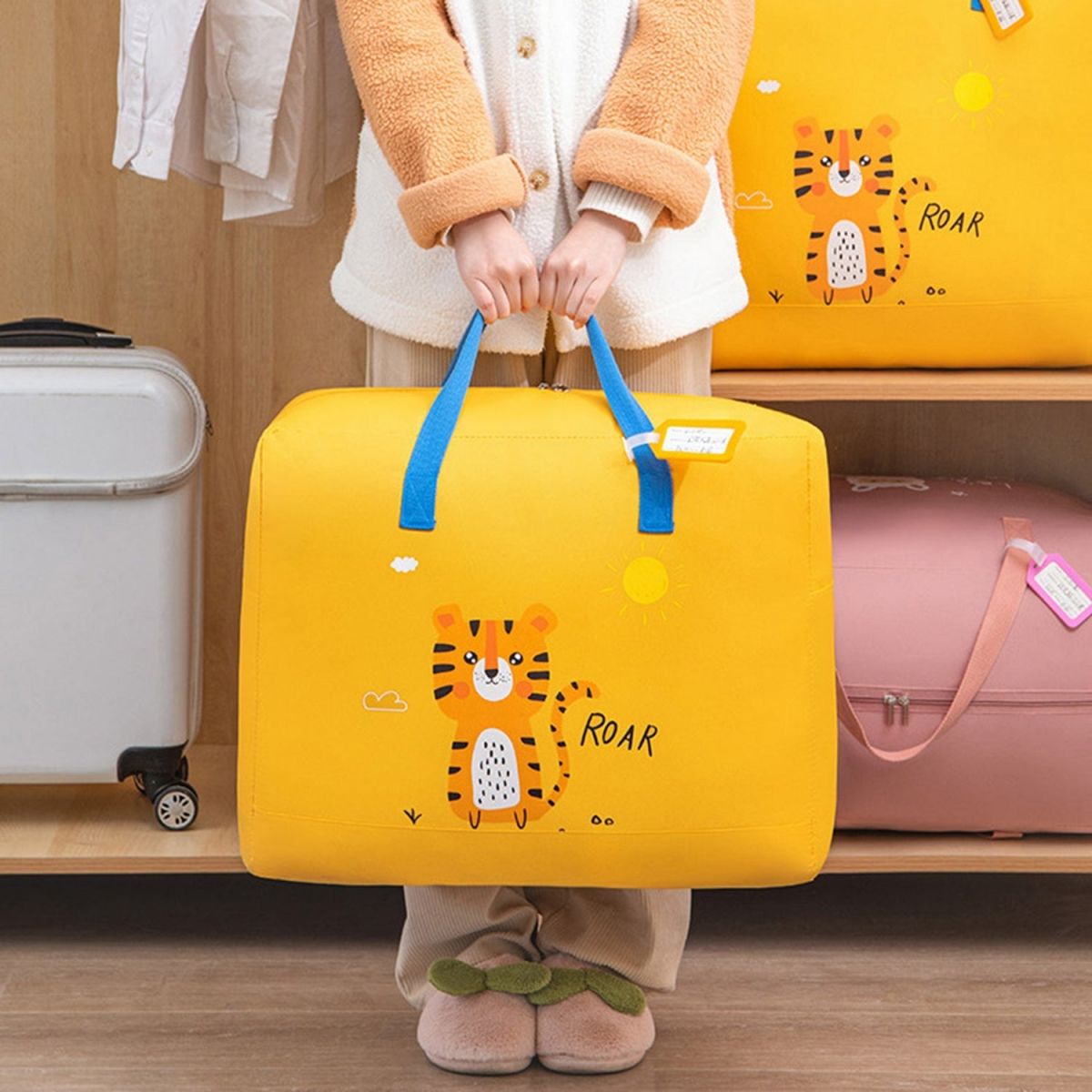 Adorable Baby Dinosaur-Themed Cloth Organizer and Storage Handbag – Portable, Lightweight, and Multi-Functional Nursery Storage Solution for Baby Essentials, Toys, Diapers, and Clothes - Random Color