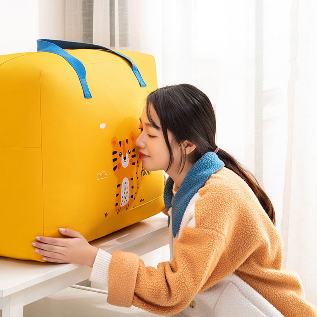 Adorable Baby Dinosaur-Themed Cloth Organizer and Storage Handbag – Portable, Lightweight, and Multi-Functional Nursery Storage Solution for Baby Essentials, Toys, Diapers, and Clothes - Random Color View Gallery - Pakistan