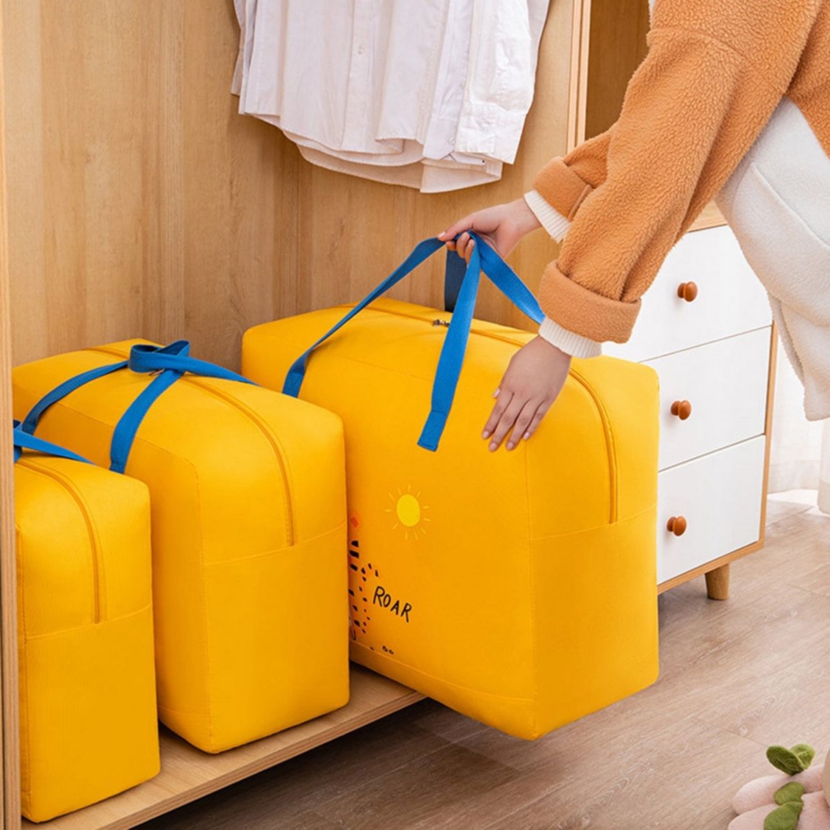 Adorable Baby Dinosaur-Themed Cloth Organizer and Storage Handbag – Portable, Lightweight, and Multi-Functional Nursery Storage Solution for Baby Essentials, Toys, Diapers, and Clothes - Random Color View Gallery - Pakistan