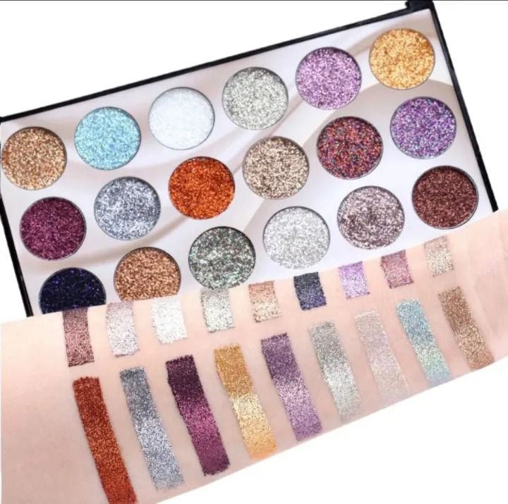 Mocallure Professional 18-Color Glitter Eyeshadow Palette – Bold, Shimmering Shades for Every Look View Gallery - Pakistan