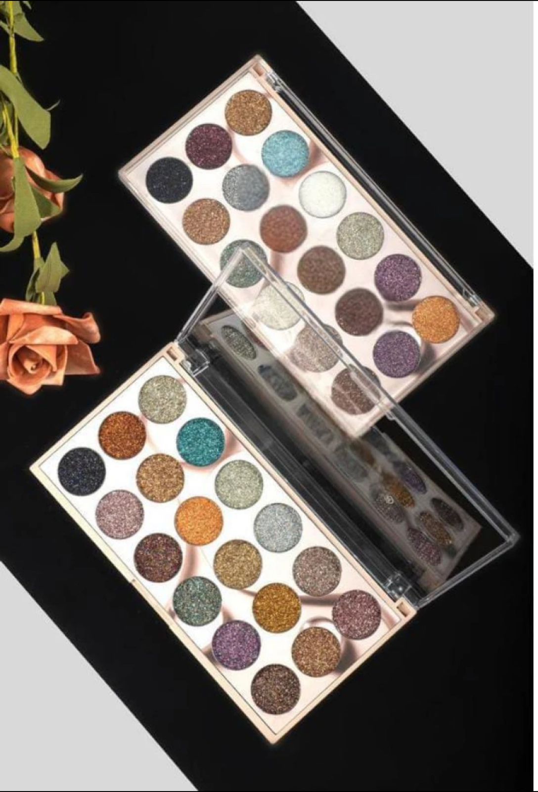 Mocallure Professional 18-Color Glitter Eyeshadow Palette – Bold, Shimmering Shades for Every Look View Gallery - Pakistan
