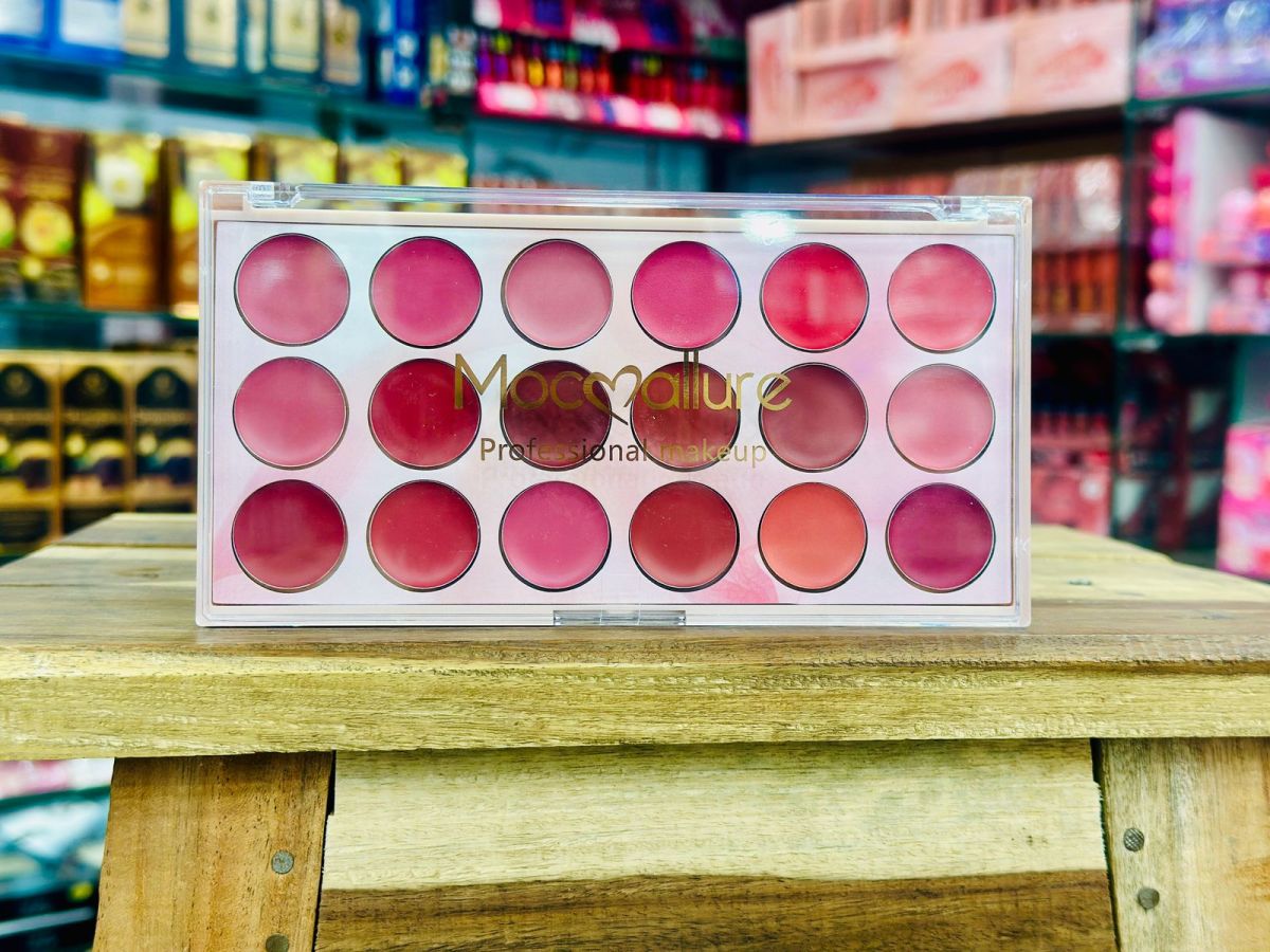 Moccallure Professional 18-Colors Lipstick Kit – Long-Lasting, Hydrating &amp; Compact | Unisex Makeup Set View Gallery - Pakistan