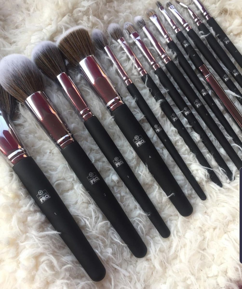 13 Pcs B.H Cosmetics Studio Pro Brush Set Beautiful essential makeup brushes View Gallery - Pakistan