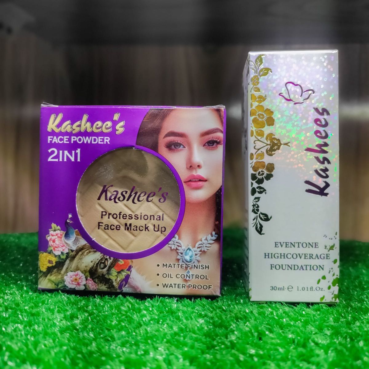 2 in 1 Kashee's Foundation Deal, Foundation &amp; Compact Powder, Pack of 2 View Gallery - Pakistan
