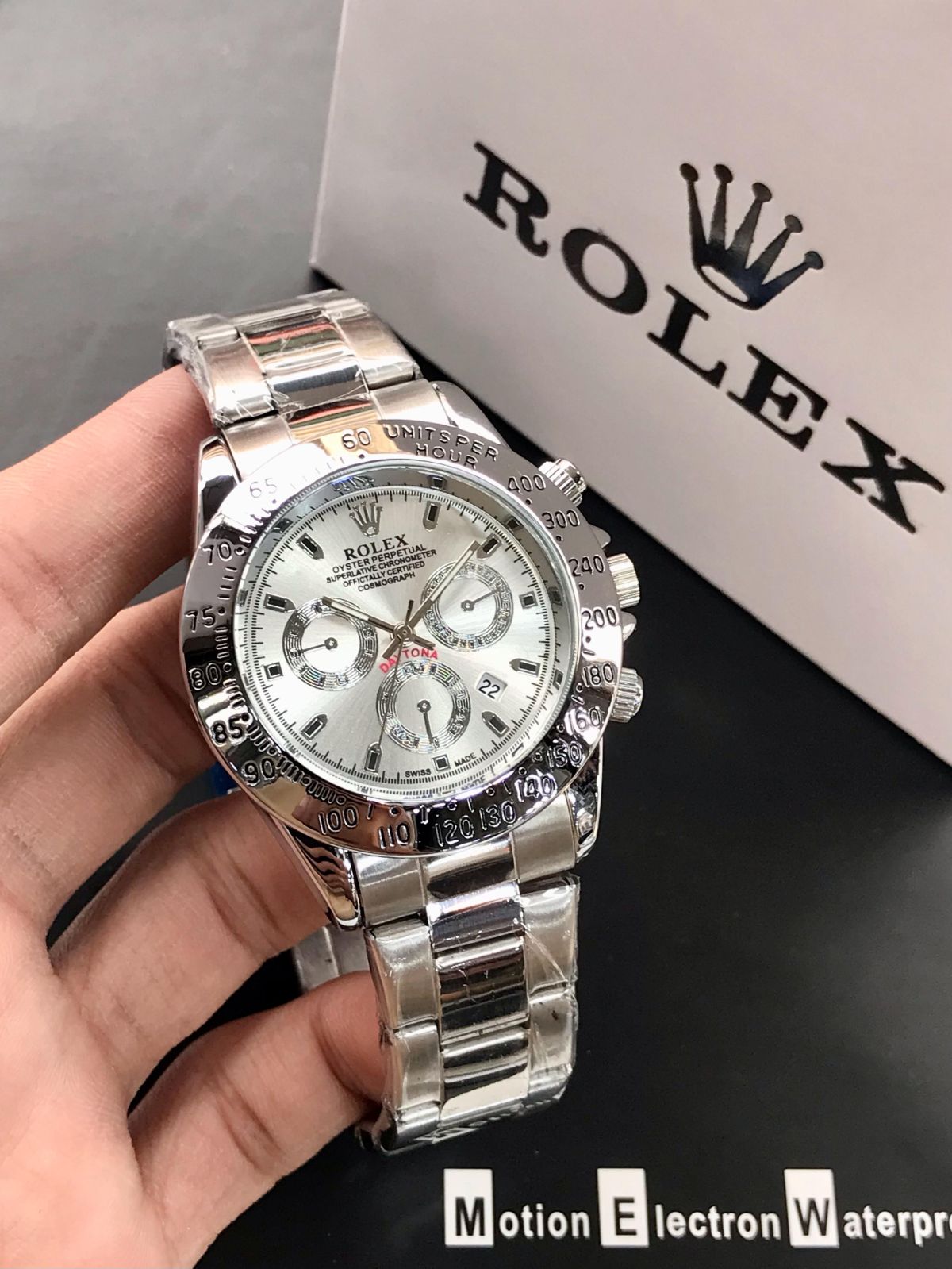 Rolex Daytona Rotating Bezel Quartz Machine | Quartz Chronograph Movement Silver Stainless Steel Strap Watch With Master Lock For Men ( Without Box ) View Gallery - Pakistan