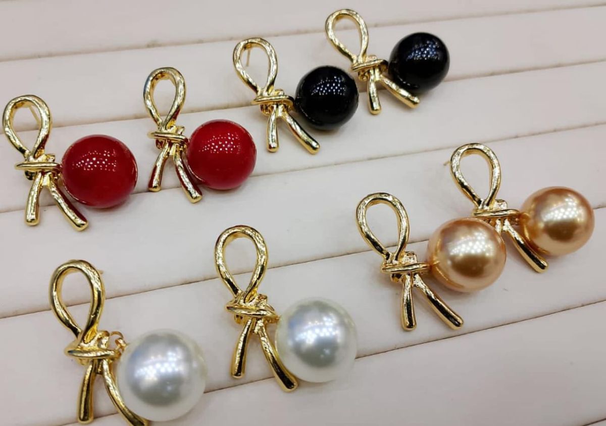 Knot Pearl Earrings Clip On Pearl Earrings Big Silver Grey Earrings | Earrings for Women Fashion | Luxury Look Artificial Earrings | Women Earrings View Gallery - Pakistan