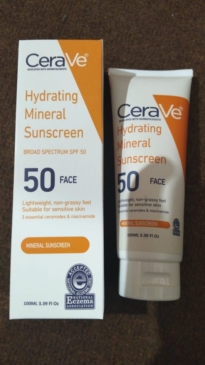 CeraVe Hydrating Mineral Sunscreen SPF 50 | 100 ML - CeraVe Hydrating SunBlock | Broad Spectrum SPF 50 View Gallery - Pakistan
