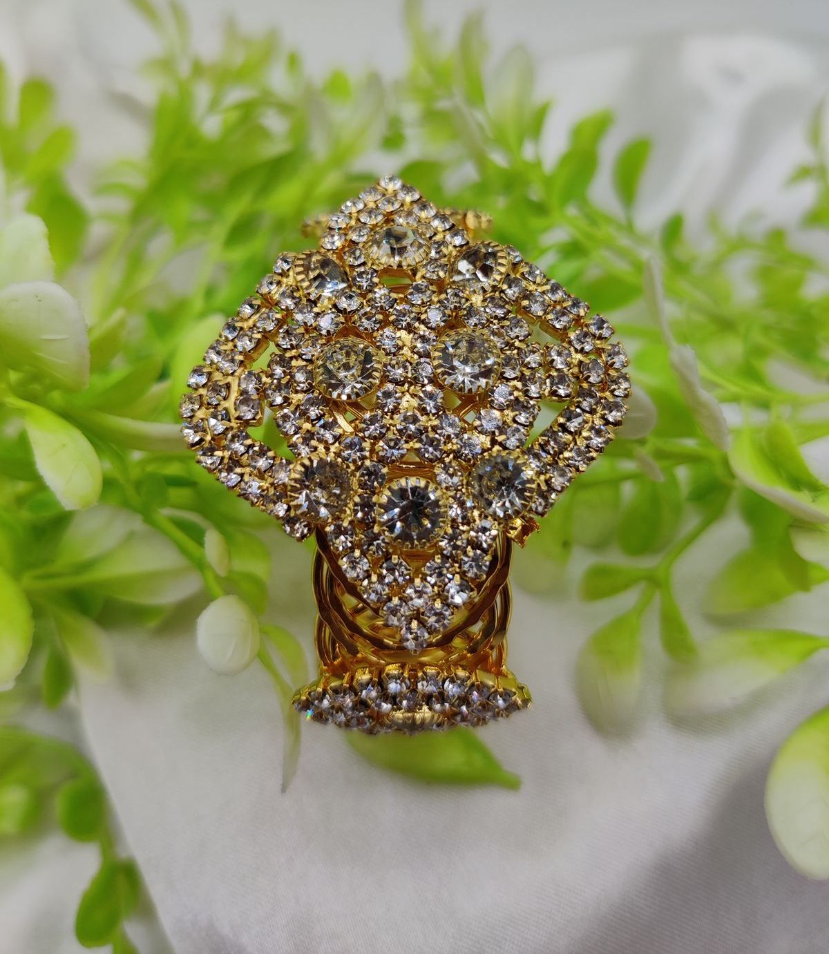 Imported Royal Elegance Sapphire Bracelet – Regal Design Golden Bracelet – Best Quality Artificial Bracelet For Girls &amp; Women | Bracelet For Every Occasion - Random Color View Gallery - Pakistan