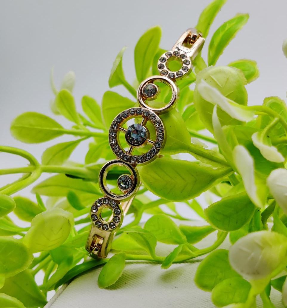 Radiant Adjustable Circle Crystal Bracelet - Imported Elegance | Best Quality Artificial Bracelet For Girls &amp;amp; Women | for Every Occasion
