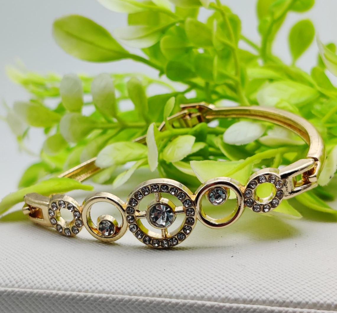 Radiant Adjustable Circle Crystal Bracelet - Imported Elegance | Best Quality Artificial Bracelet For Girls &amp; Women | for Every Occasion View Gallery - Pakistan