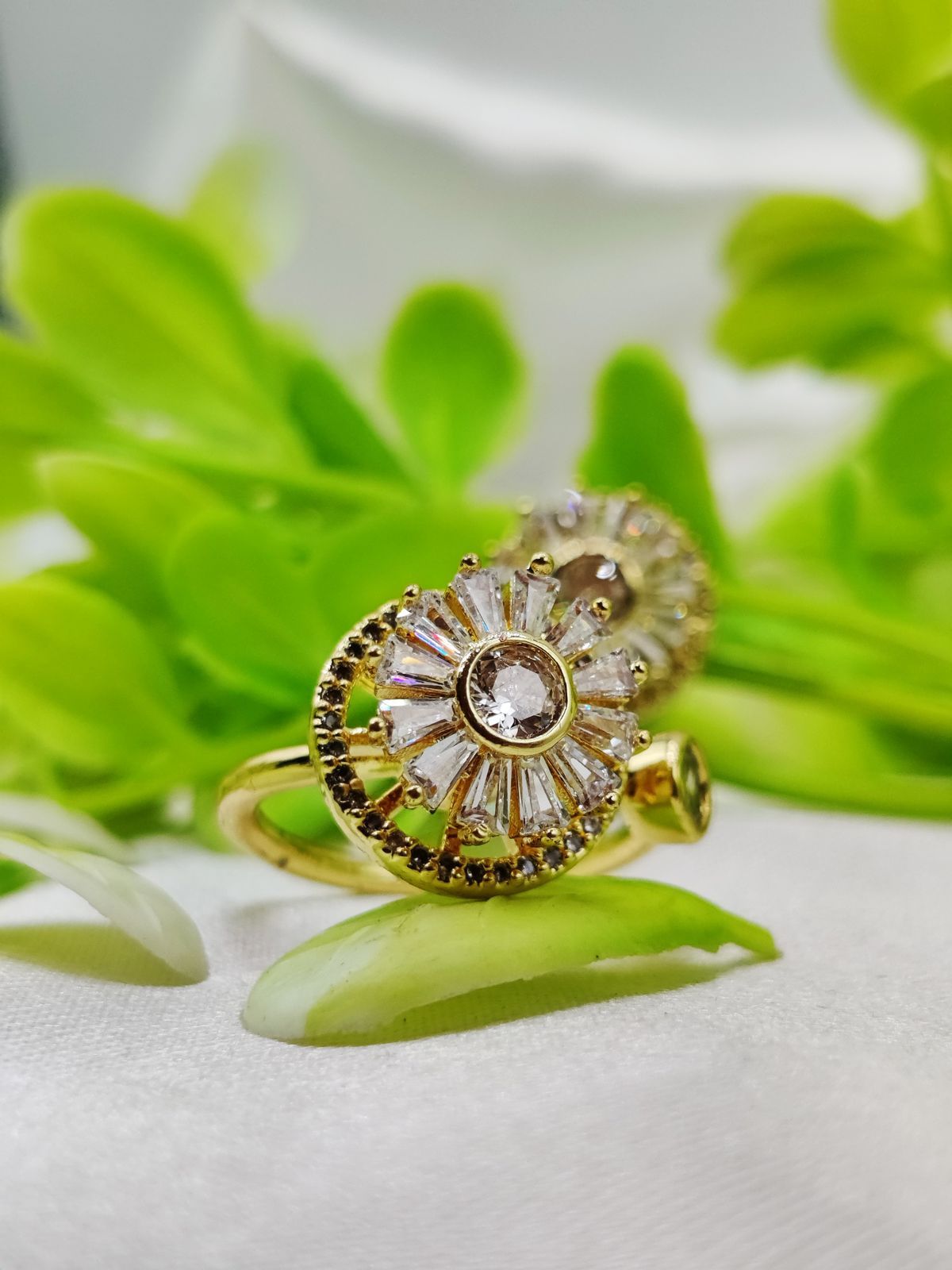 1 Piece Elegant Moveable Radiance Sunflower Ring – Timeless Sparkle 🌟 | Luxurious Design Ring | Adjustable Ring | Ring For Girls &amp; Women ✨  View Gallery - Pakistan