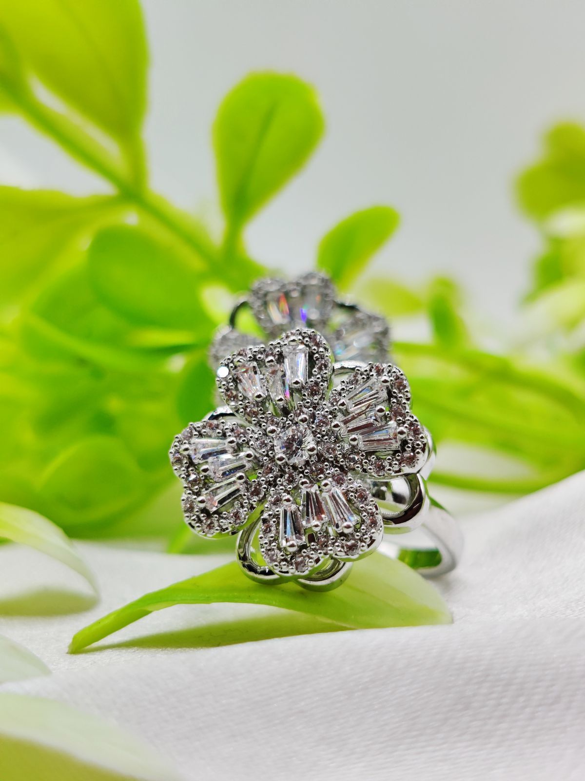 1 Piece Imported Dazzling Movable Floral Blossom Adjustable Rings - 2 Color  Variants 🌟 | Luxurious Design Ring | Adjustable Ring | Ring For Girls &amp; Women ✨ - Random Color View Gallery - Pakistan