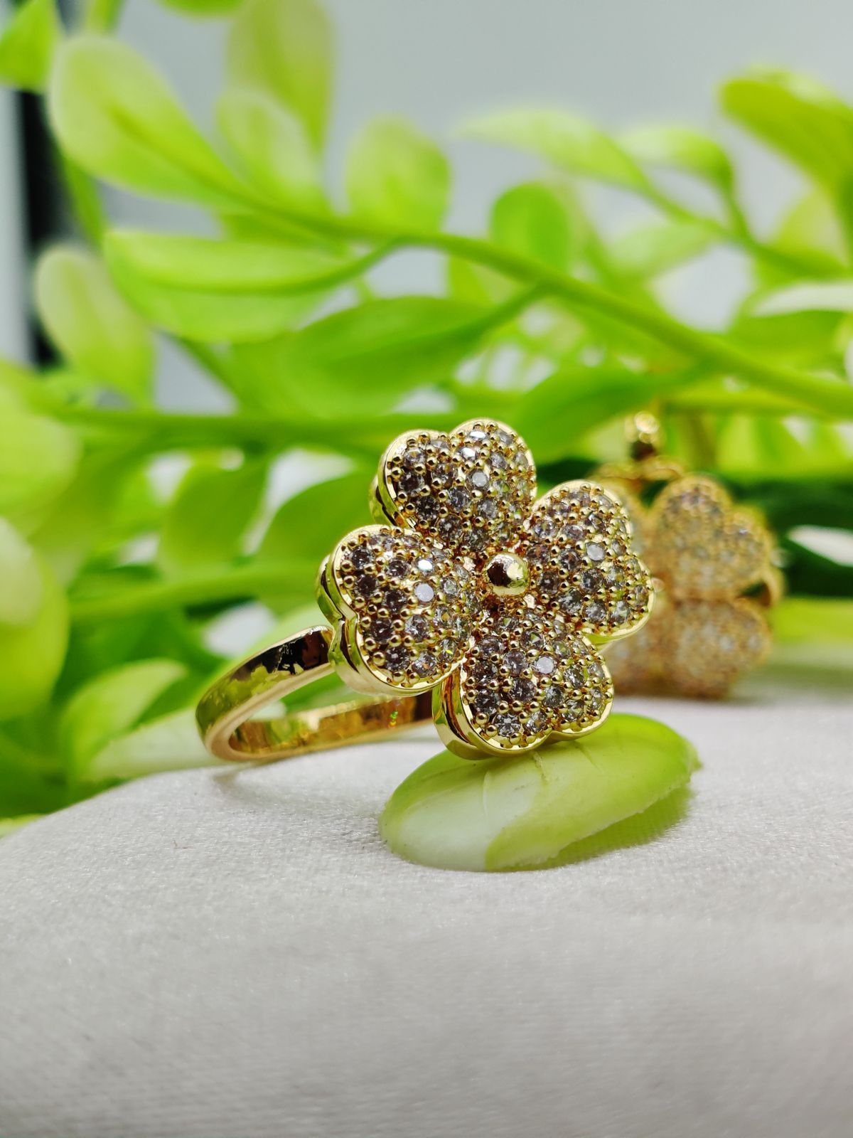 1 Piece Imported Blossoming Elegance Moveable Ring – Gold &amp; Silver Color Options 🌟 | Luxurious Design Ring | Adjustable Ring | Ring For Girls &amp; Women ✨ View Gallery - Pakistan