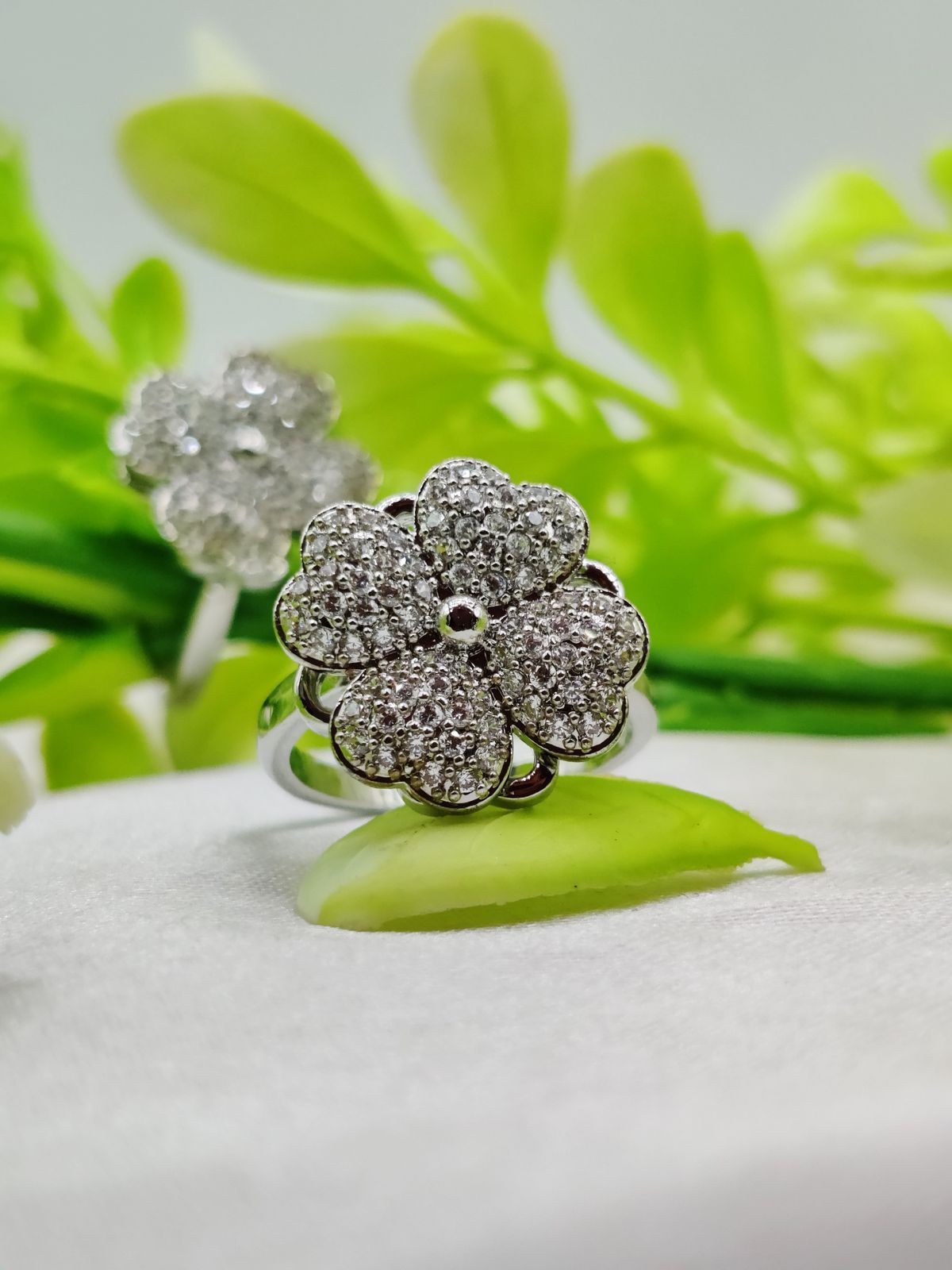1 Piece Imported Blossoming Elegance Moveable Ring – Gold &amp; Silver Color Options 🌟 | Luxurious Design Ring | Adjustable Ring | Ring For Girls &amp; Women ✨ View Gallery - Pakistan