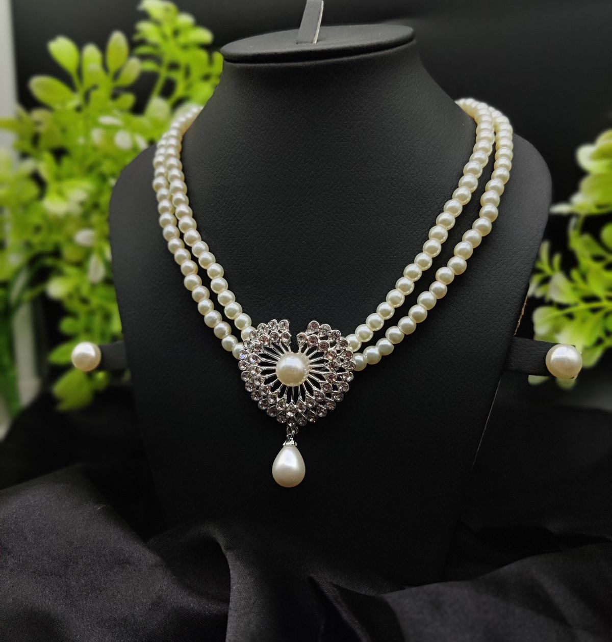 Imported Exquisite Double-Strand Pearl Necklace with Radiant Heart Pendant | Girls &amp;amp; Women Fashion