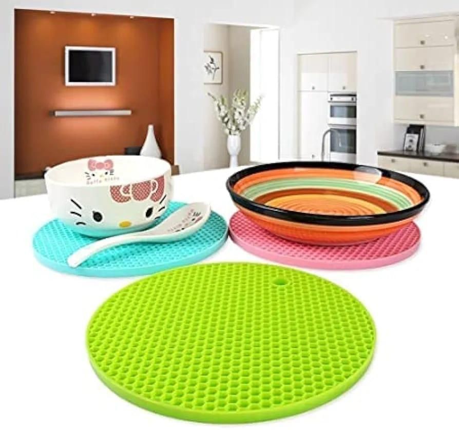 Multifunction Original Heat Resistant Silicone Mat Nonslip Pads Pot Holder Table Place mat (random color) View Gallery - Pakistan