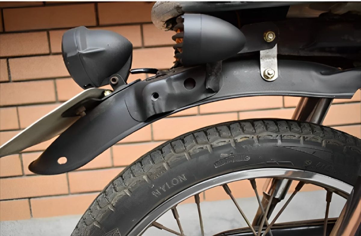 Motorcycle cafe racer backlight, Tale light, brake light with number plate holder 2 in 1 vintage quality ,grill backlight for bikes universal fitting View Gallery - Pakistan