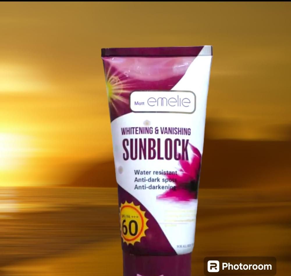 Emelie Whitening &amp; Vanishing Sunblock SPF60 (150ml) View Gallery - Pakistan