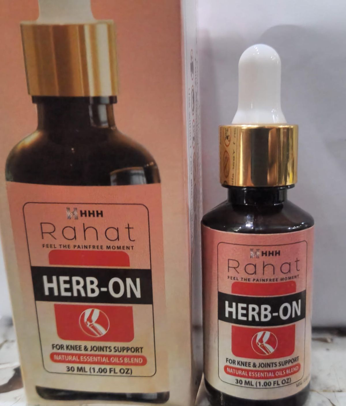 Rahat  Herb on Oil 30ml for pain in joints, back pain, arthritis pain, knee pain, tennis elbow, strains and sprains View Gallery - Pakistan