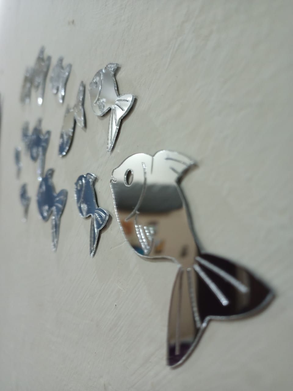 30 Pcs  Acrylic Fishes Mirror Wall Art Decor Fishes Mirror Stickers Decals for Kids Girls Bedroom Bathroom Playroom silver View Gallery - Pakistan