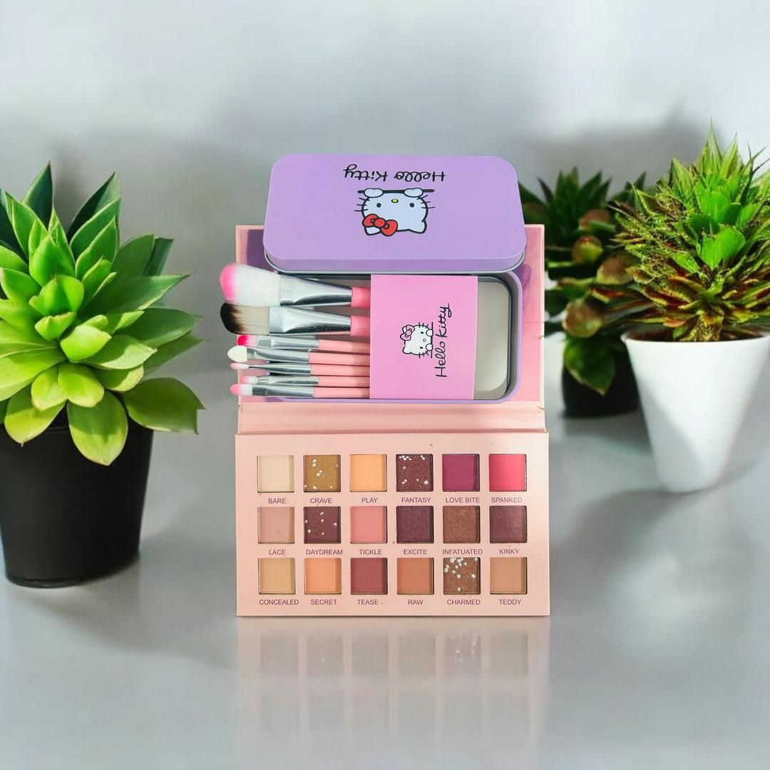 8 in 1 Ultimate Makeup Deal , Eyeshadows &amp;amp; Makeup Brushes