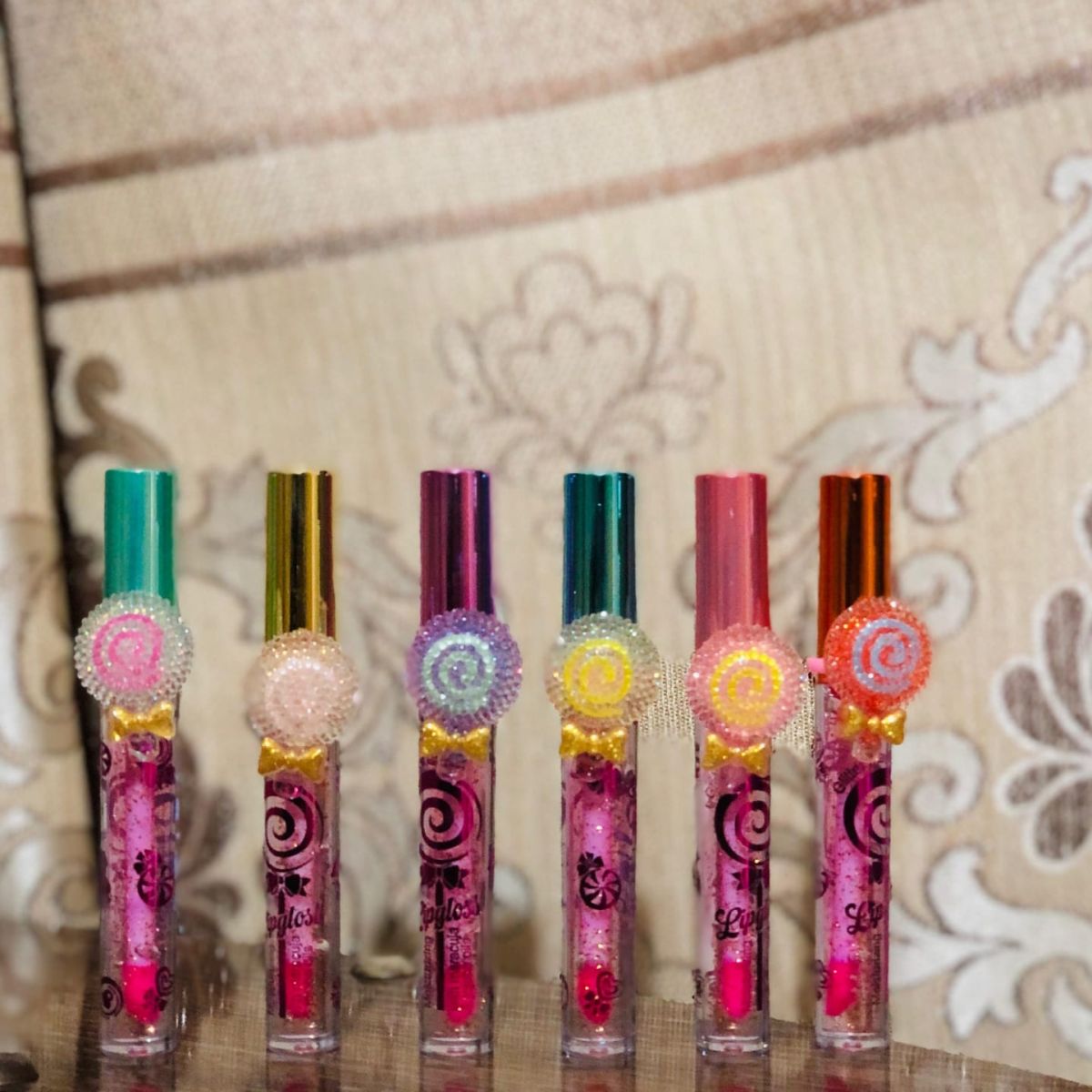 2 Pcs High Pigmented Beautiful Glitter Lipgloss (random color) View Gallery - Pakistan