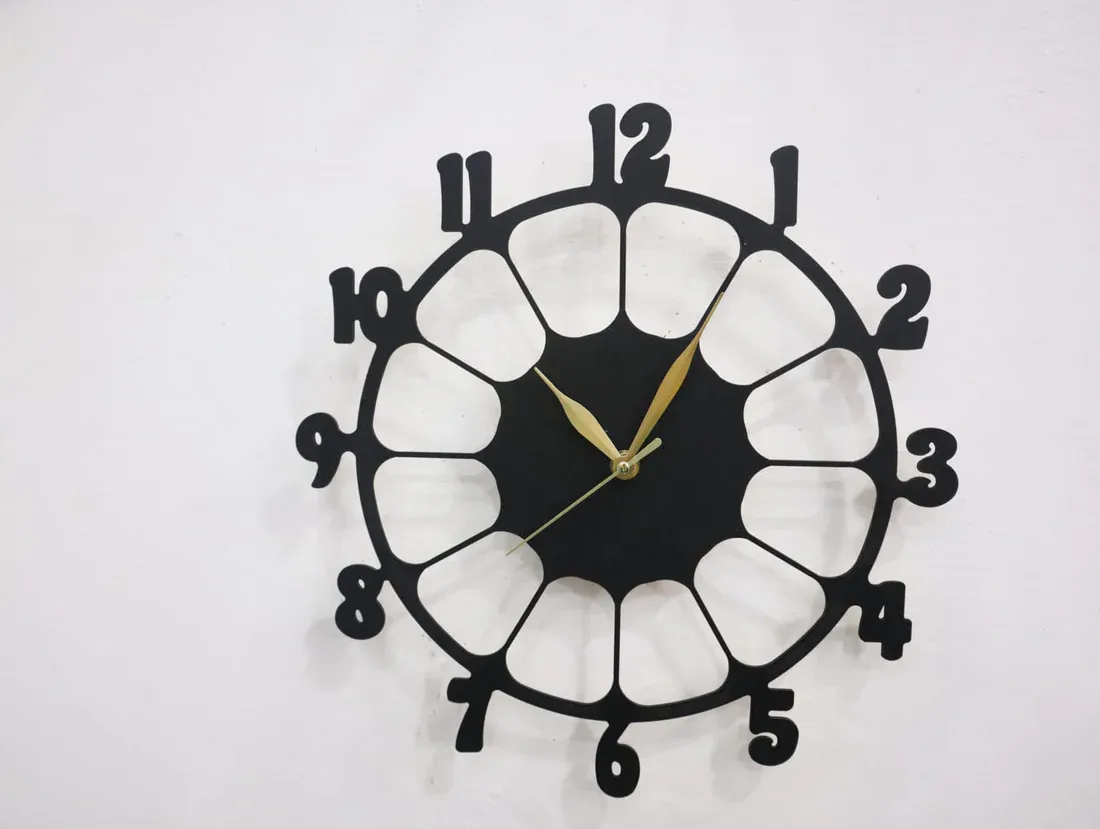 Retro Design 3D Wooden wall clock for Living Room Retro Decor Wall Clock View Gallery - Pakistan