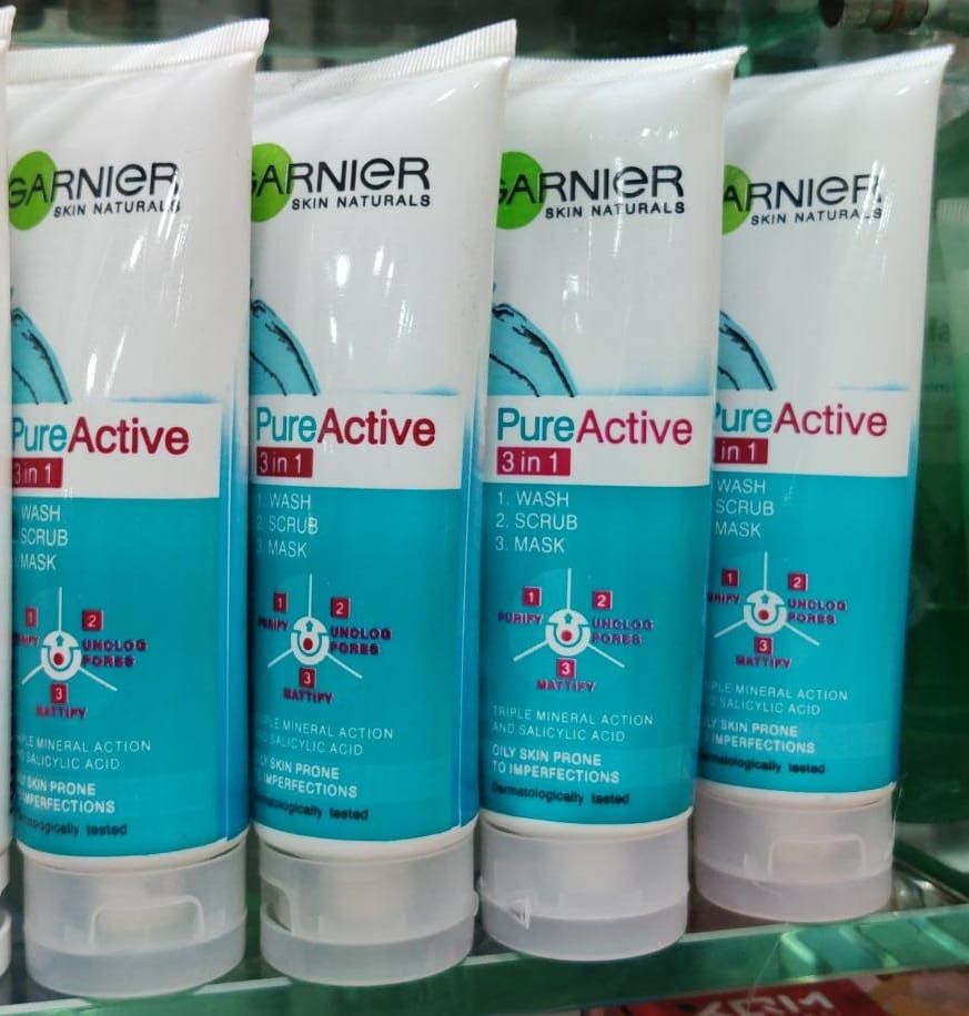 3 in 1 Garnier Skin Natural Pure Active Wash + Scrub + Mask View Gallery - Pakistan