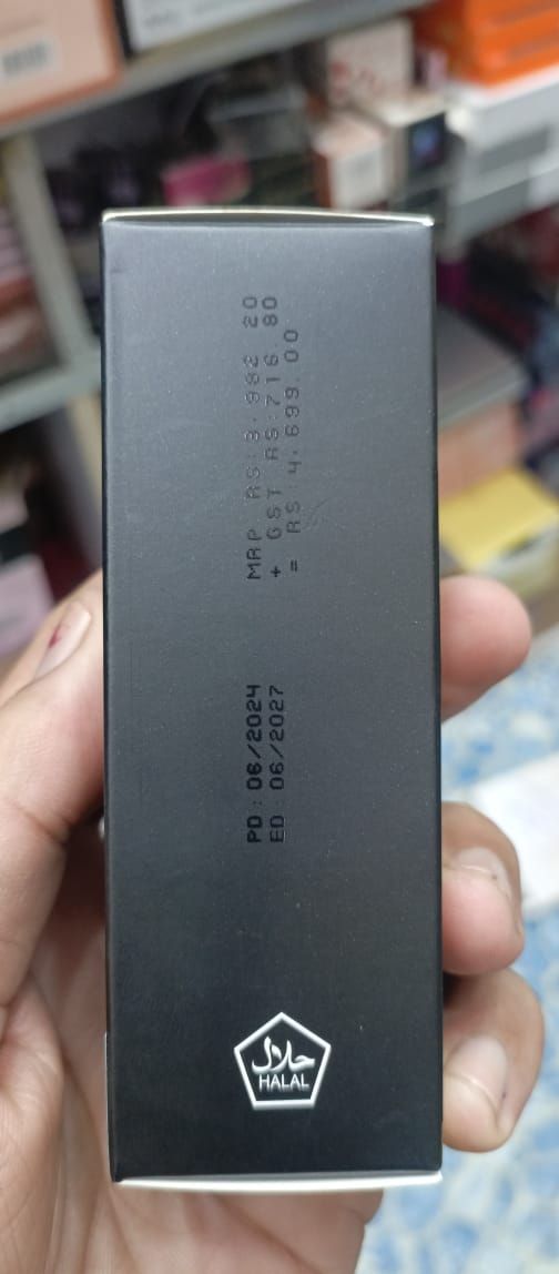 Masarrat Misbah Cream Silk Foundation Shine and Moisturize 35ml View Gallery - Pakistan