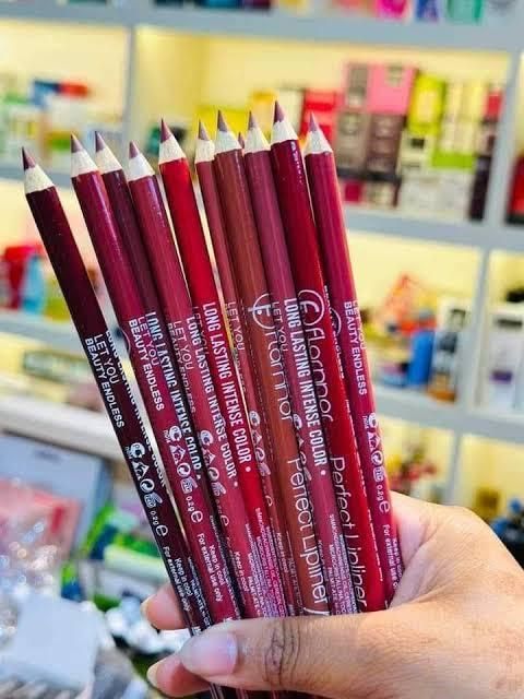 Flormar lip pencils shades of nude Package Includes 12 x Lip Pencil Pack of 12 (Random color) View Gallery - Pakistan