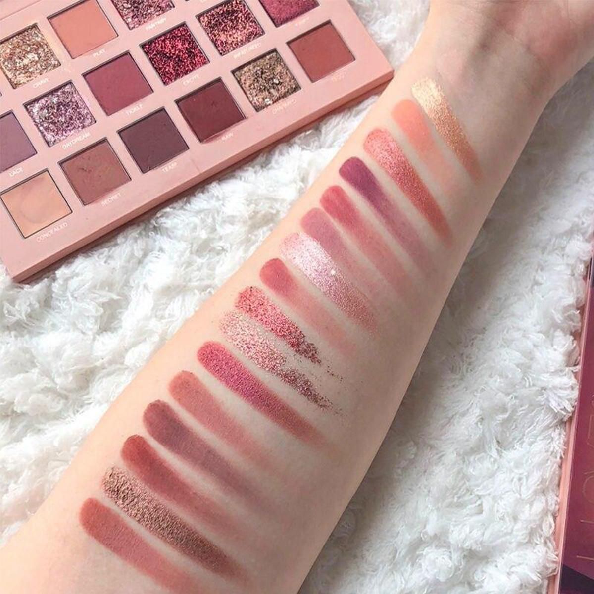 18 Shade Pearlescent Shimmer - Matte Waterproof NUDE Eyeshadow Palette View Gallery - Pakistan