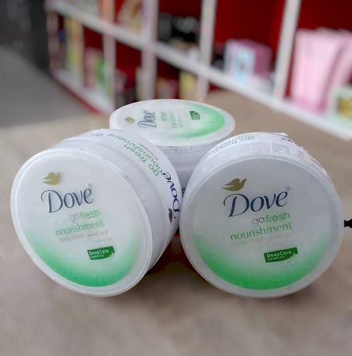 Dove Essential Nourishment Body Cream For Dry Skin - 300 ml View Gallery - Pakistan